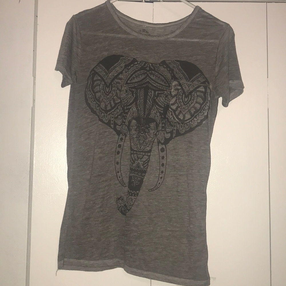 🐘Target Elephant Grey Burnout Tee with Pocket